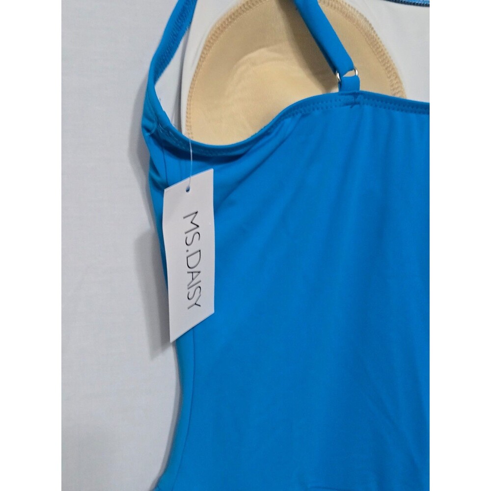 Swimsuits - Picture 9 of 12